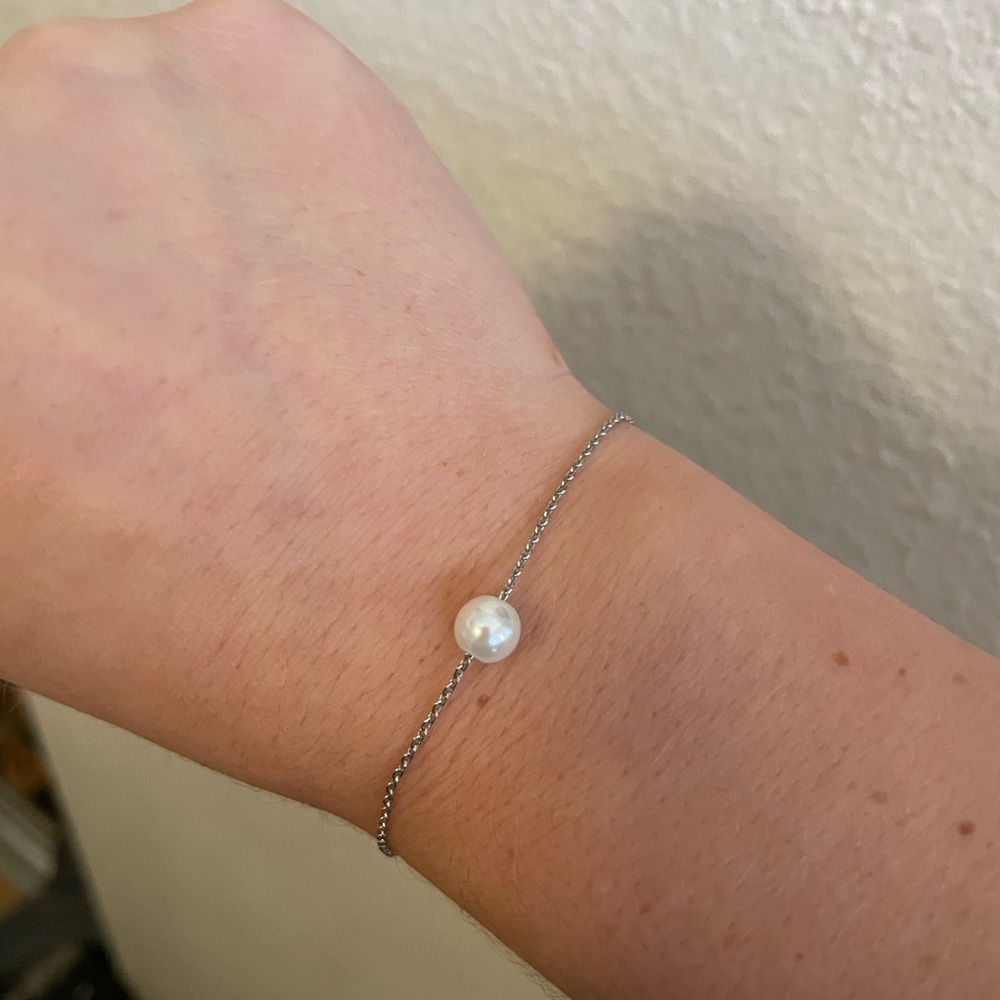 Elegant Silver Pearl Bracelet